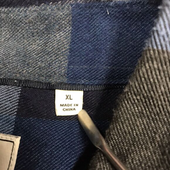 7 DIAMONDS Flannel Shirt Men XL Blue Gray Buffalo Plaid Dark Academia Outdoor - Picture 10 of 16